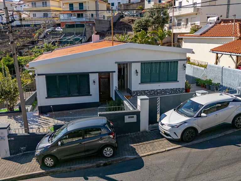 Villa for Sale in Funchal, Ilha Da Madeira, Portugal 28