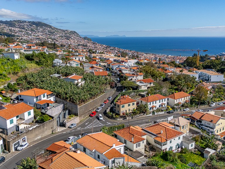 Villa for Sale in Funchal, Ilha Da Madeira, Portugal 25