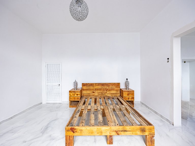 Villa for Sale in Funchal, Ilha Da Madeira, Portugal 12
