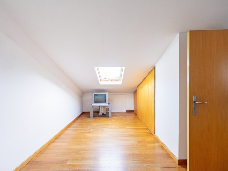 Apartment for Sale in Santa Cruz, Ilha Da Madeira, Portugal 21