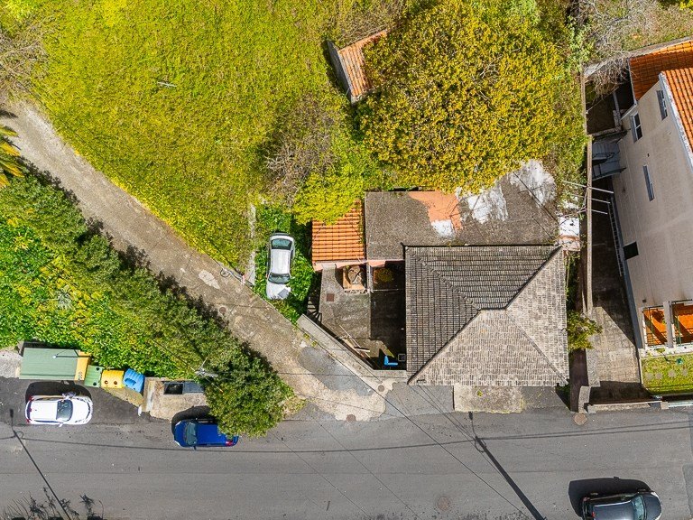 Villa for Sale in Funchal, Ilha Da Madeira, Portugal 3