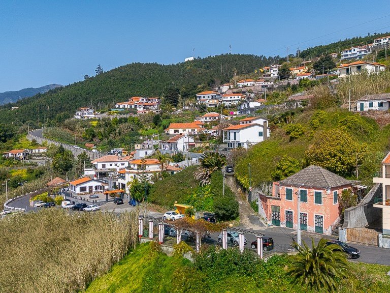 Villa for Sale in Funchal, Ilha Da Madeira, Portugal 5