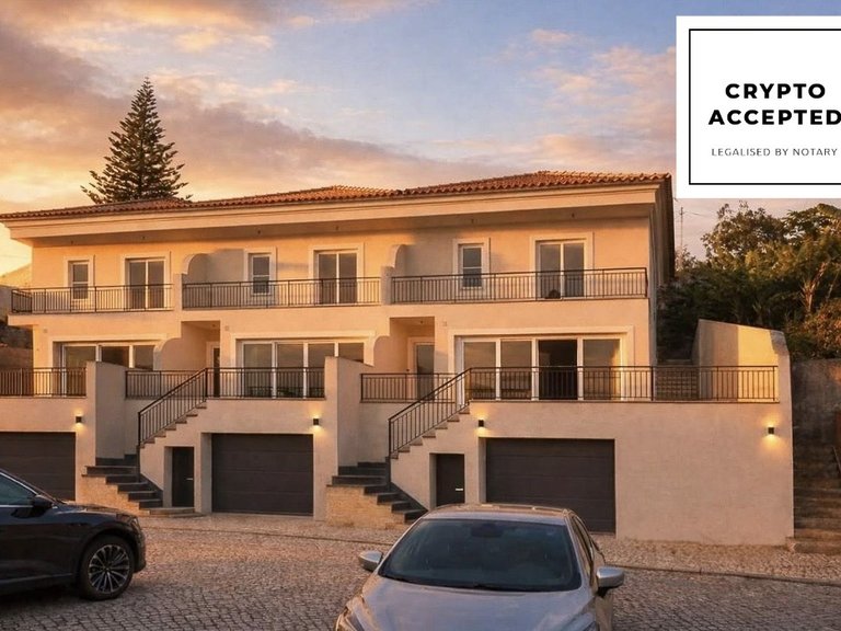 Villa for Sale in Santa Cruz, Ilha Da Madeira, Portugal 1