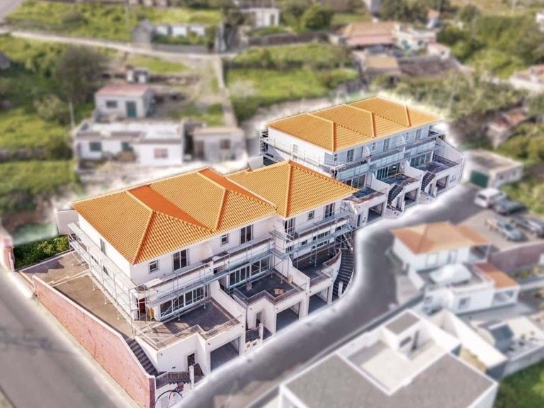 Villa for Sale in Santa Cruz, Ilha Da Madeira, Portugal 2
