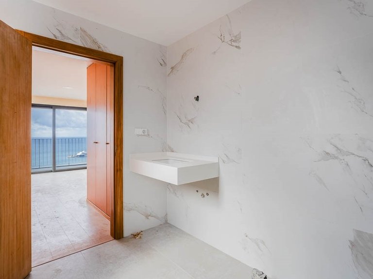 Apartment for Sale in Funchal, Ilha Da Madeira, Portugal 23