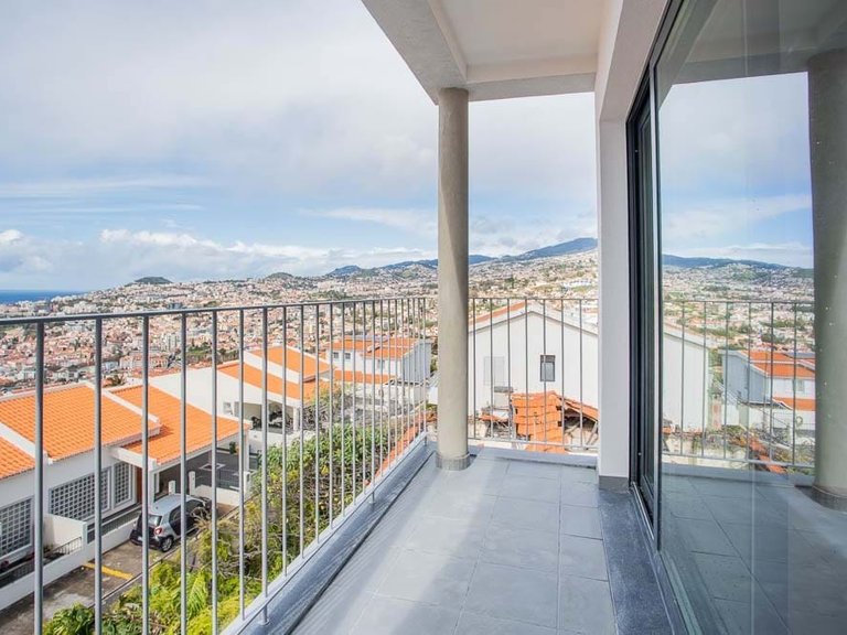 Apartment for Sale in Funchal, Ilha Da Madeira, Portugal 17