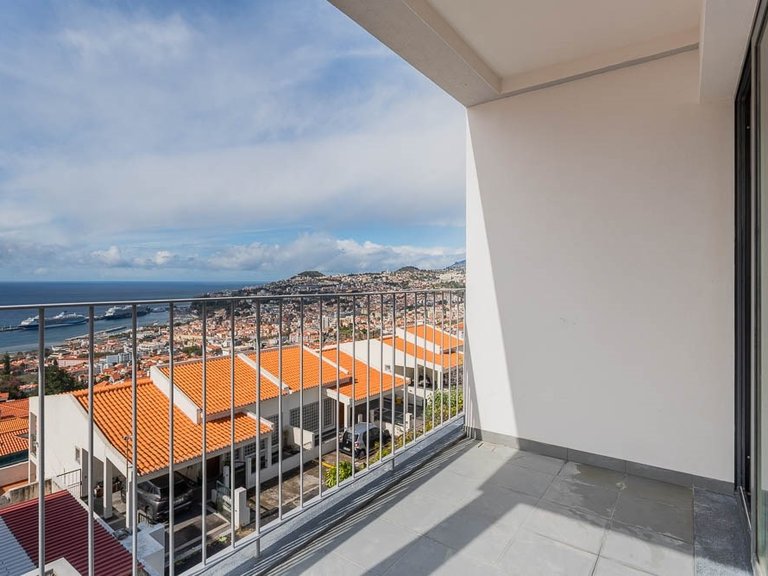 Apartment for Sale in Funchal, Ilha Da Madeira, Portugal 16