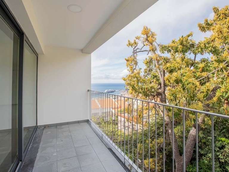 Apartment for Sale in Funchal, Ilha Da Madeira, Portugal 13