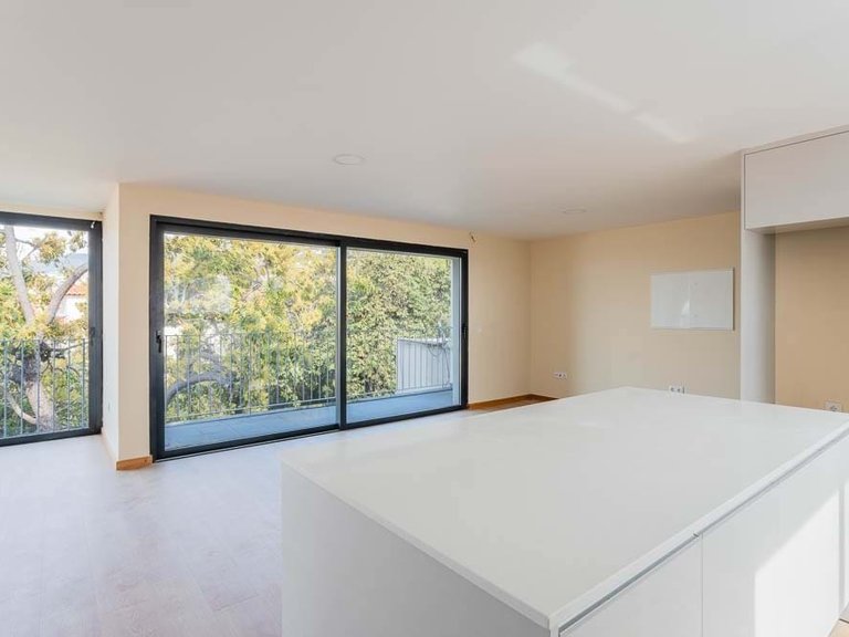 Apartment for Sale in Funchal, Ilha Da Madeira, Portugal 10
