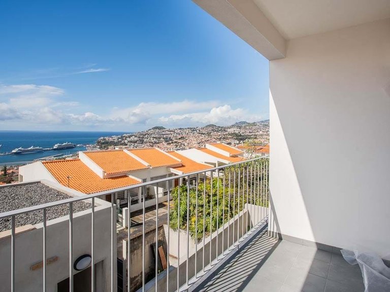 Apartment for Sale in Funchal, Ilha Da Madeira, Portugal 8