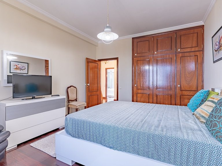 Villa for Sale in Funchal, Ilha Da Madeira, Portugal 11