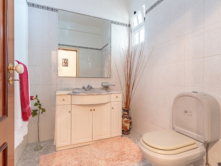 Villa for Sale in Funchal, Ilha Da Madeira, Portugal 25