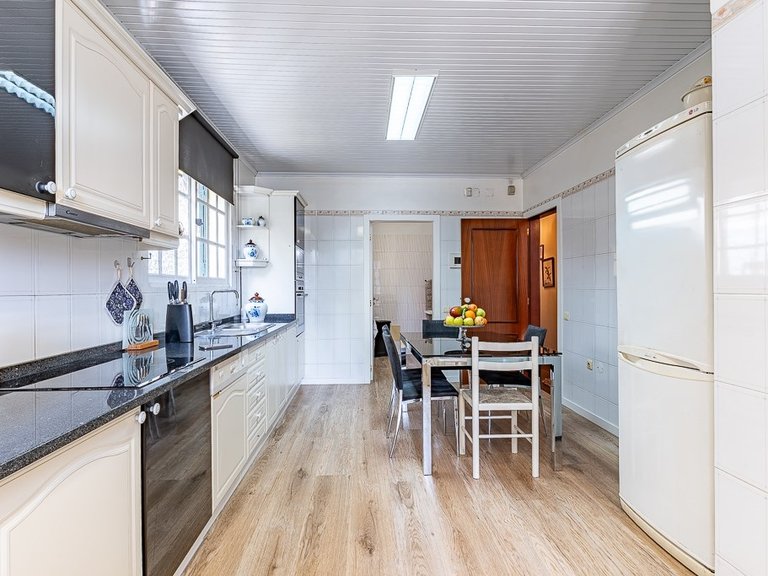 Villa for Sale in Funchal, Ilha Da Madeira, Portugal 29