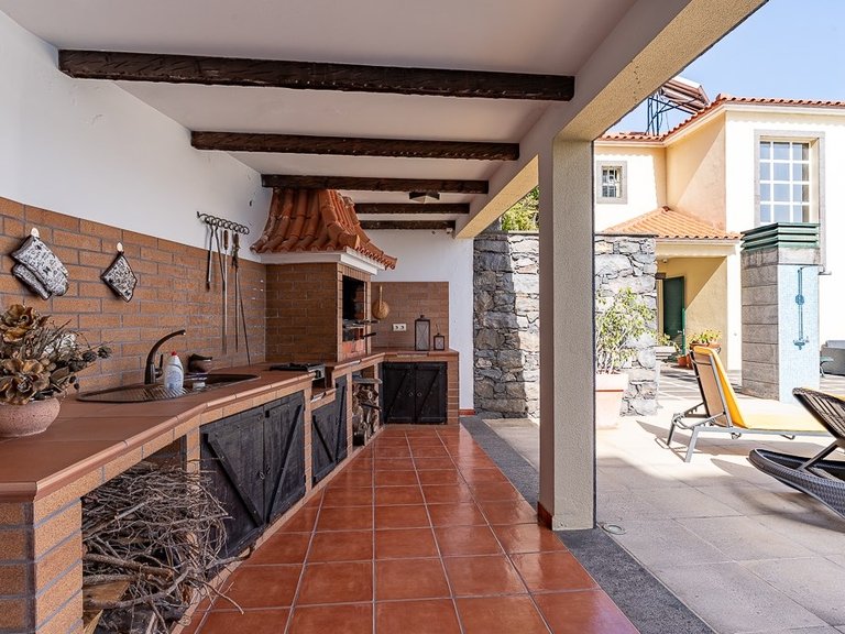 Villa for Sale in Funchal, Ilha Da Madeira, Portugal 37