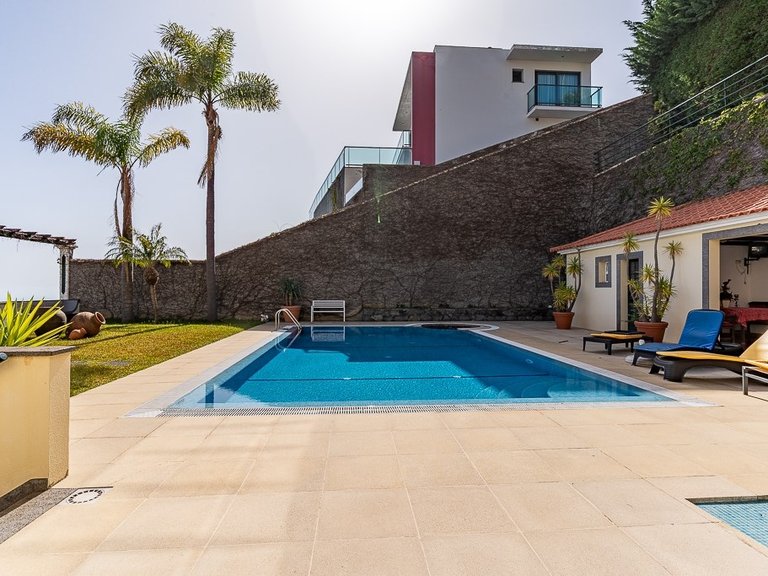 Villa for Sale in Funchal, Ilha Da Madeira, Portugal 31