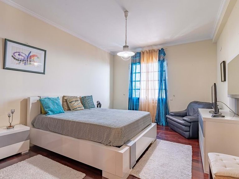 Villa for Sale in Funchal, Ilha Da Madeira, Portugal 10