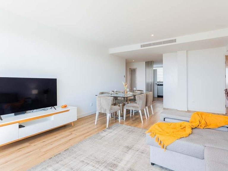 Apartment for Sale in Funchal, Ilha Da Madeira, Portugal 3