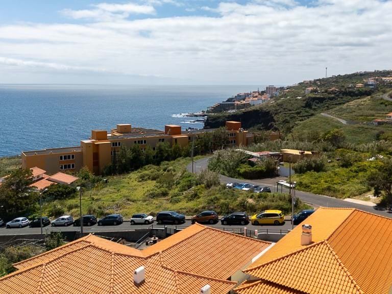 Apartment for Sale in Santa Cruz, Ilha Da Madeira, Portugal 21