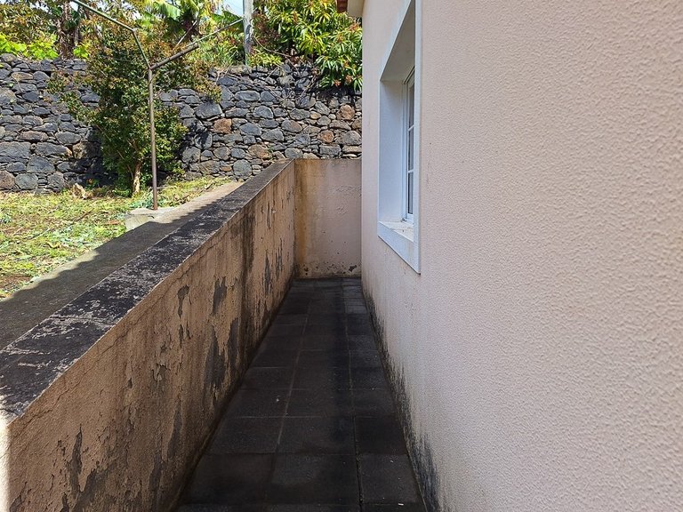 Villa for Sale in Funchal, Ilha Da Madeira, Portugal 8