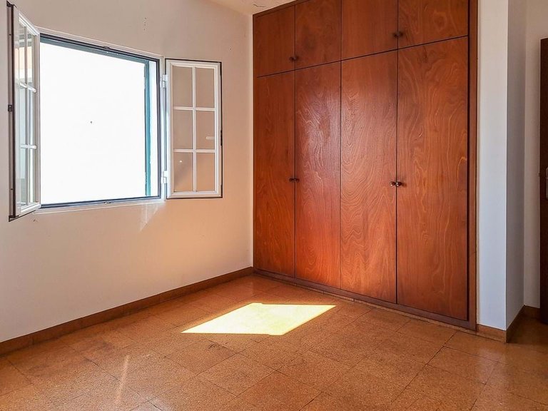 Villa for Sale in Funchal, Ilha Da Madeira, Portugal 14