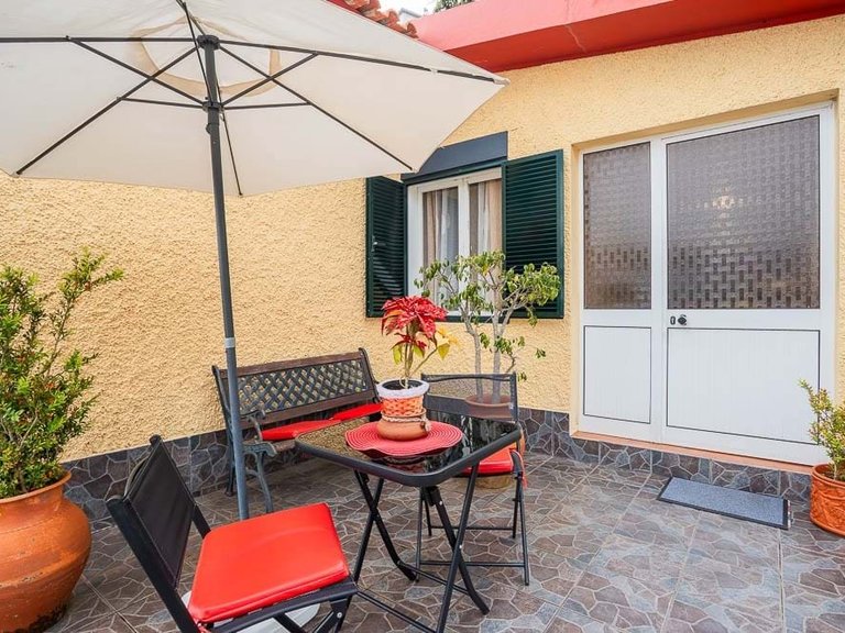 Villa for Sale in Funchal, Ilha Da Madeira, Portugal 7