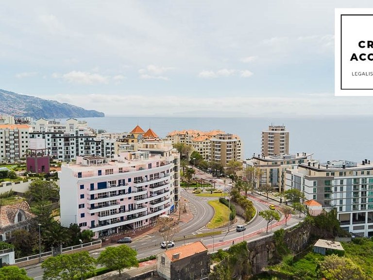 Apartment for Sale in Funchal, Ilha Da Madeira, Portugal 1