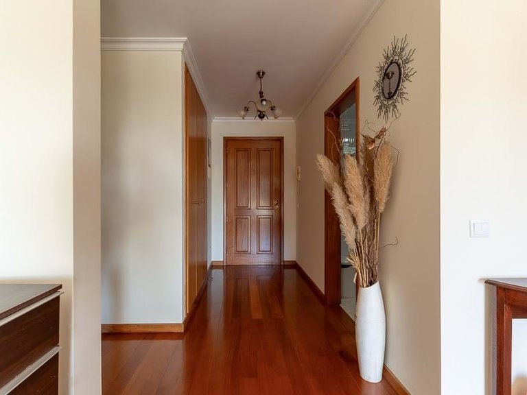 Apartment for Sale in Santa Cruz, Ilha Da Madeira, Portugal 11