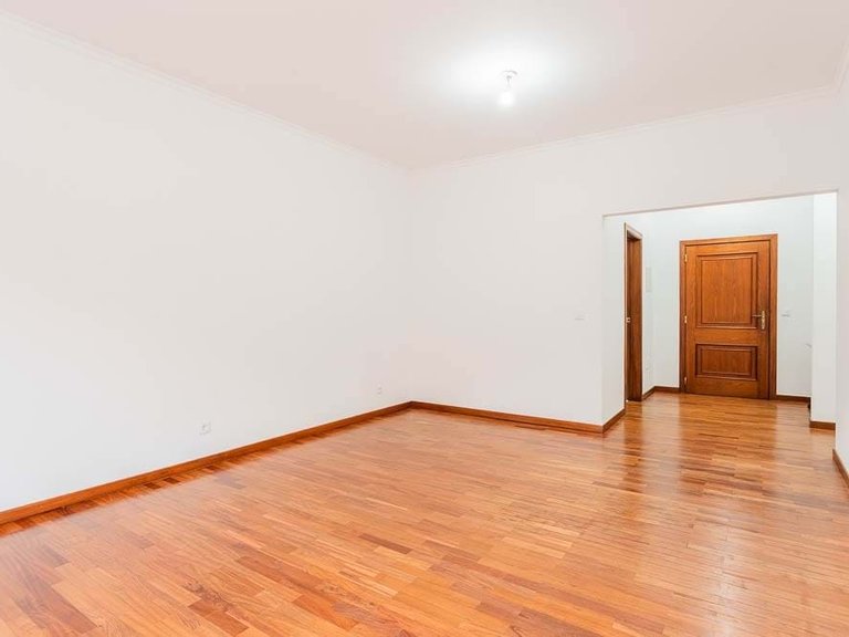 Apartment for Sale in Santa Cruz, Ilha Da Madeira, Portugal 9