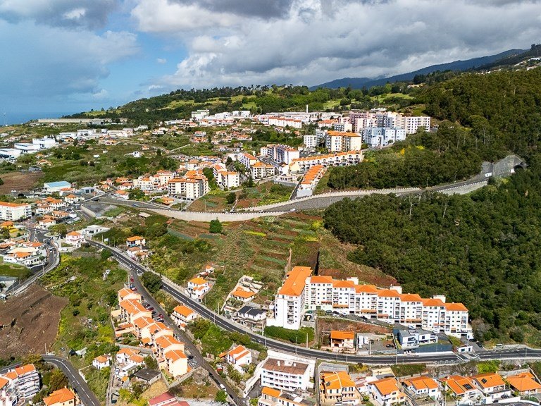 Plot for Sale in Santa Cruz, Ilha Da Madeira, Portugal 8