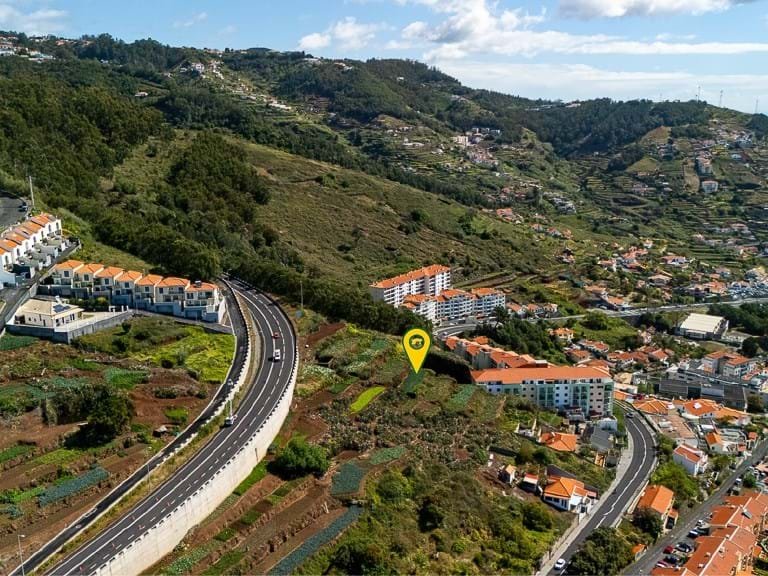 Plot for Sale in Santa Cruz, Ilha Da Madeira, Portugal 3