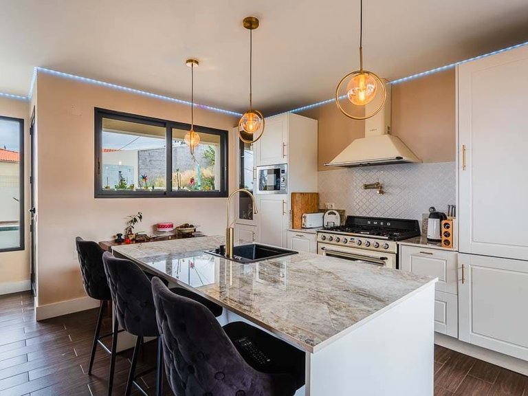Villa for Sale in Funchal, Ilha Da Madeira, Portugal 25