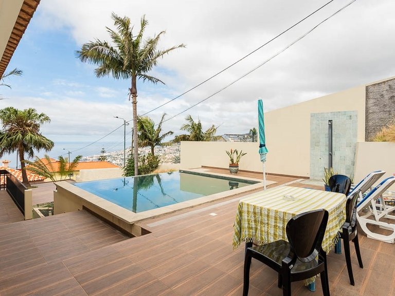 Villa for Sale in Funchal, Ilha Da Madeira, Portugal 12