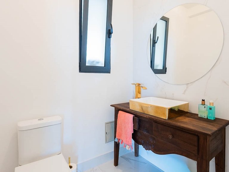 Villa for Sale in Funchal, Ilha Da Madeira, Portugal 29
