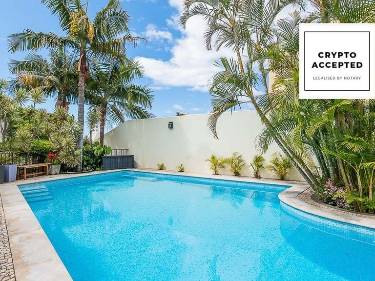 Villa for Sale in Câmara De Lobos, Ilha Da Madeira, Portugal 1