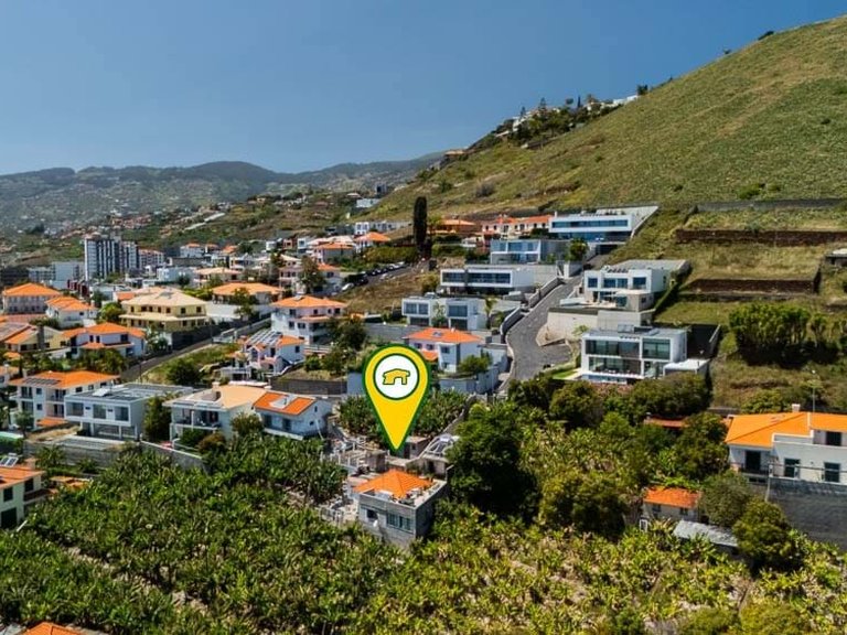 Villa for Sale in Funchal, Ilha Da Madeira, Portugal 20
