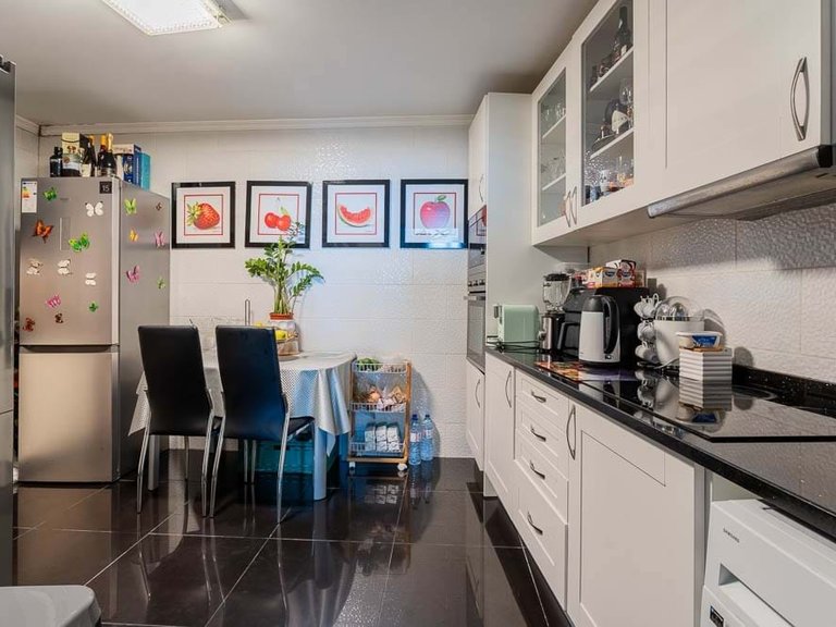 Villa for Sale in Funchal, Ilha Da Madeira, Portugal 13