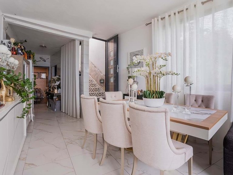Villa for Sale in Funchal, Ilha Da Madeira, Portugal 3