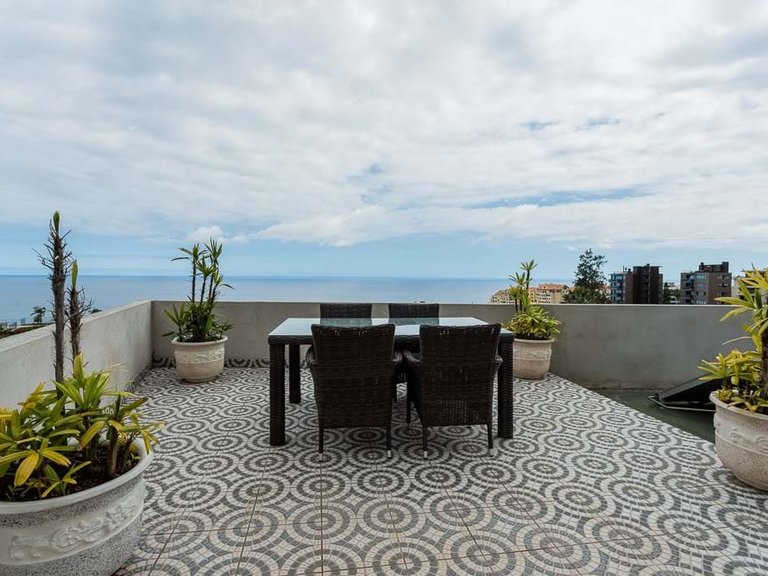 Villa for Sale in Funchal, Ilha Da Madeira, Portugal 16