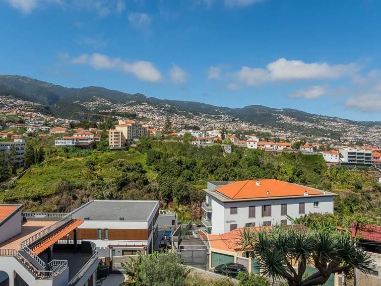 Apartment for Sale in Funchal, Ilha Da Madeira, Portugal 9