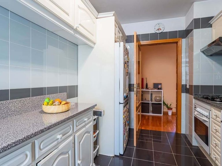 Apartment for Sale in Funchal, Ilha Da Madeira, Portugal 4