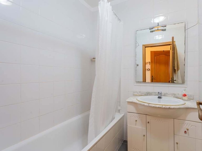 Apartment for Sale in Funchal, Ilha Da Madeira, Portugal 11