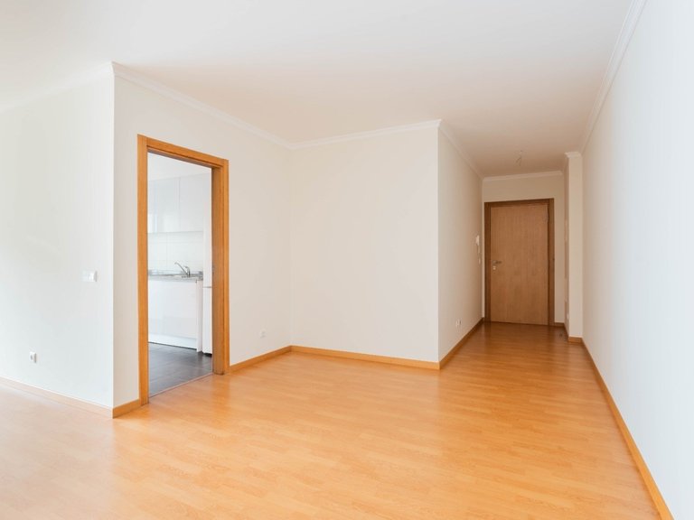 Apartment for Sale in Santa Cruz, Ilha Da Madeira, Portugal 8