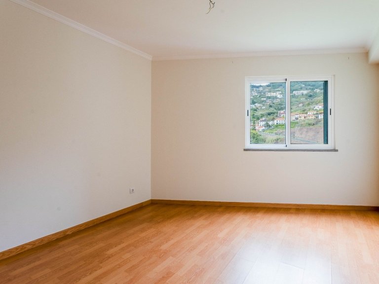 Apartment for Sale in Santa Cruz, Ilha Da Madeira, Portugal 4