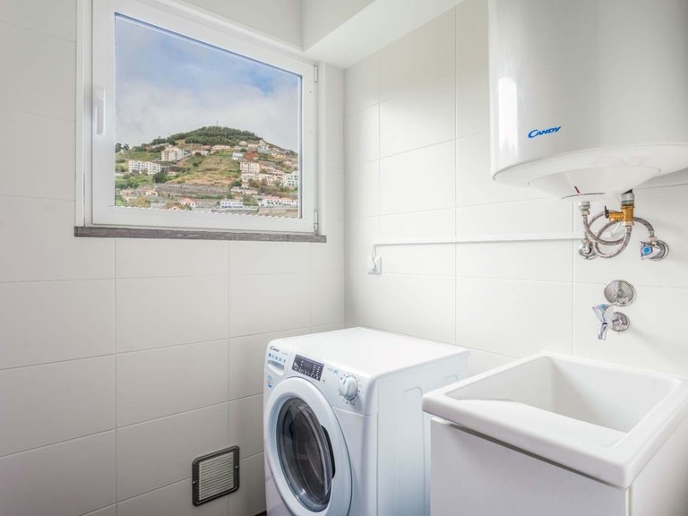 Apartment for Sale in Santa Cruz, Ilha Da Madeira, Portugal 11