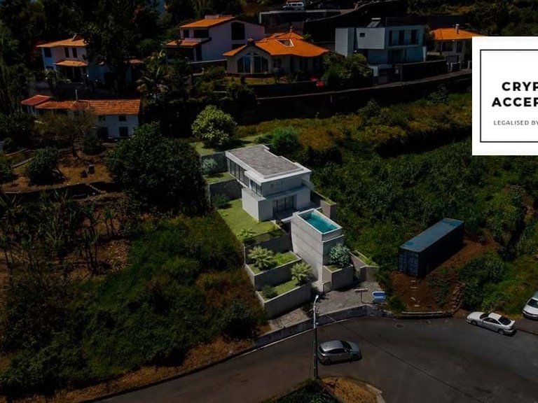 Plot for Sale in Funchal, Ilha Da Madeira, Portugal 1