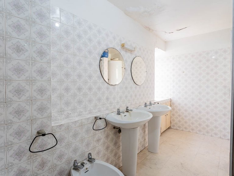 Villa for Sale in Funchal, Ilha Da Madeira, Portugal 23