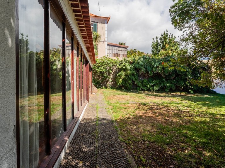 Villa for Sale in Funchal, Ilha Da Madeira, Portugal 7