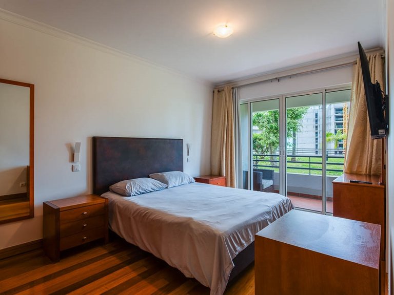 Apartment for Sale in Funchal, Ilha Da Madeira, Portugal 3