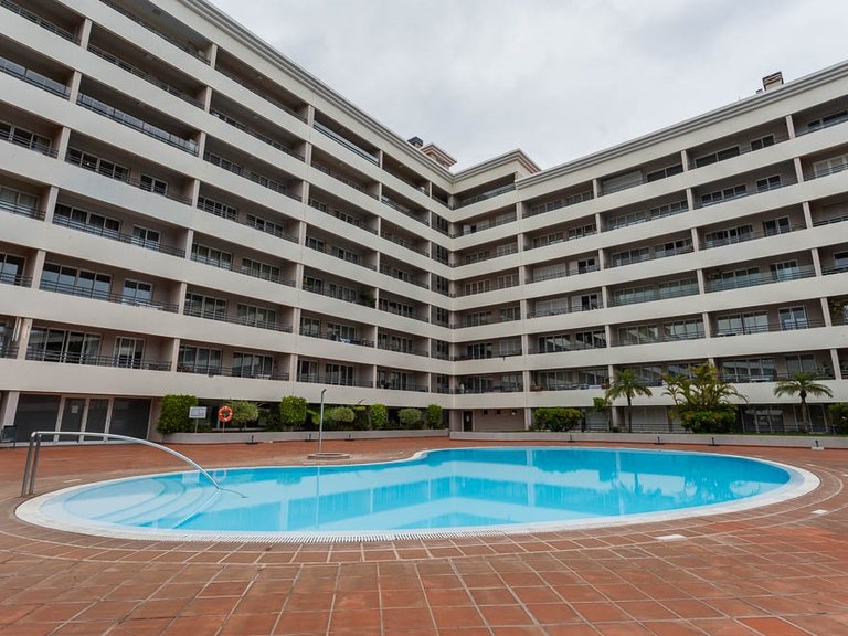 Apartment for Sale in Funchal, Ilha Da Madeira, Portugal 1