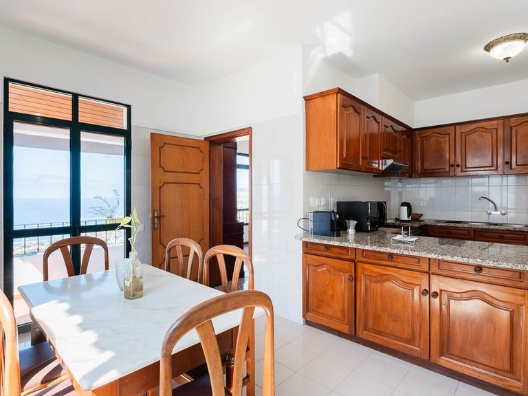 Villa for Sale in Funchal, Ilha Da Madeira, Portugal 14